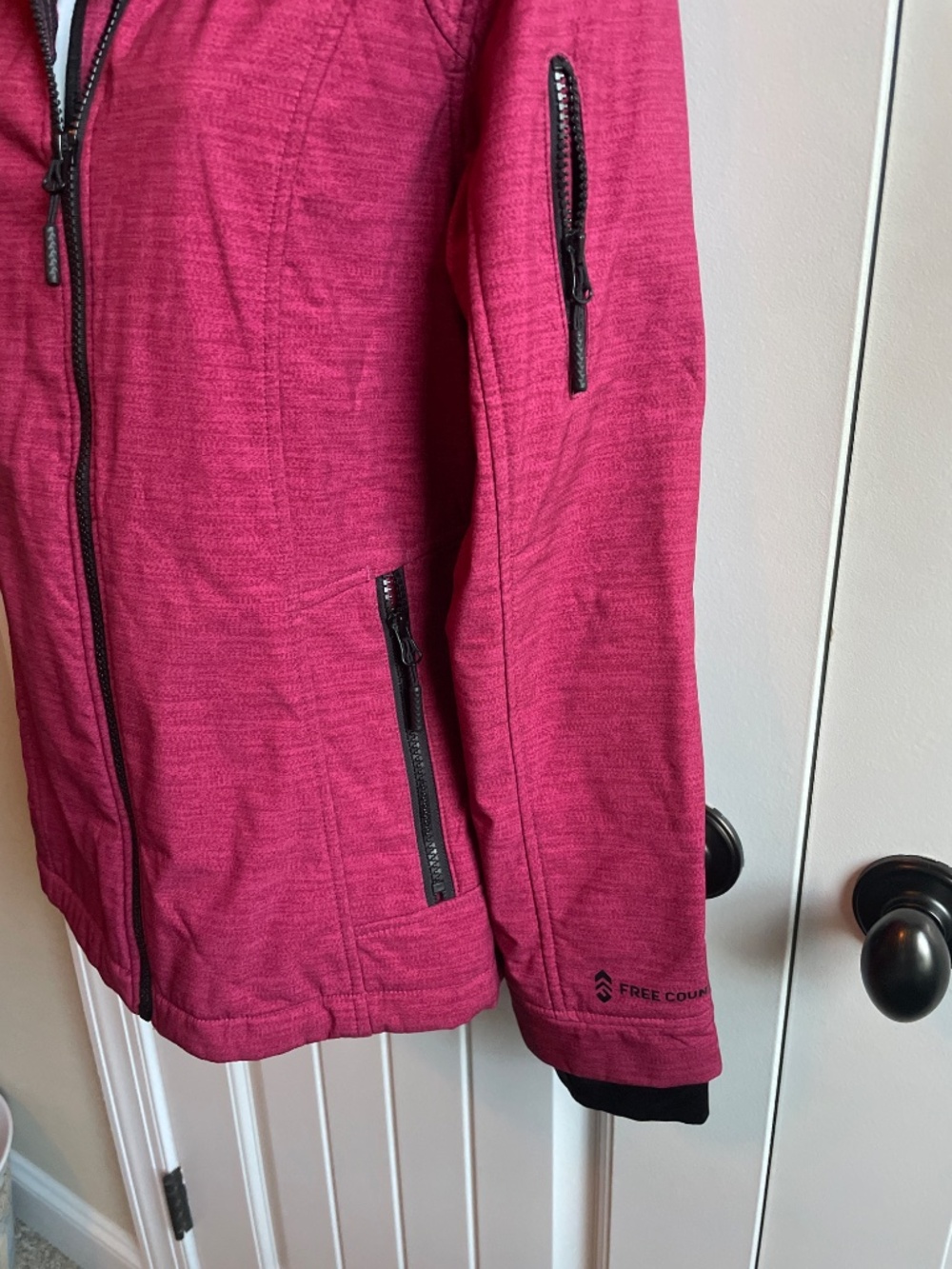 Free Country Jacket - Picture 2 of 10